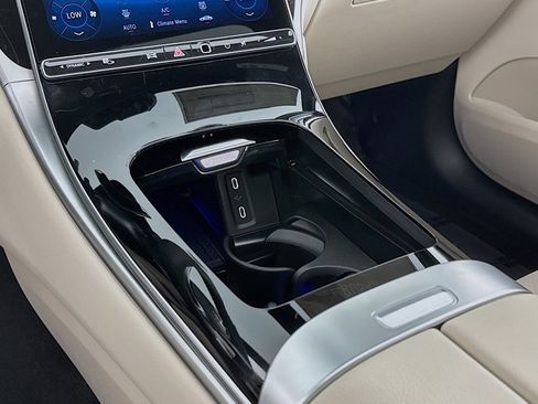 New 2026 Mercedes-Benz GLC 300 image 5