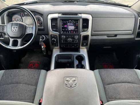 Used 2019 RAM 1500 Classic SLT w/ Black Appearance Group image 3