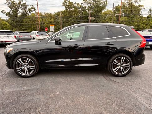 Used 2018 Volvo XC60 T5 Momentum w/ Vision Package AWD/4WD image 4