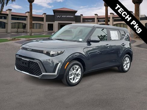 Used 2025 Kia Soul LX w/ LX Technology Package image 4