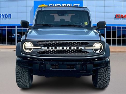 Used 2024 Ford Bronco Badlands image 2
