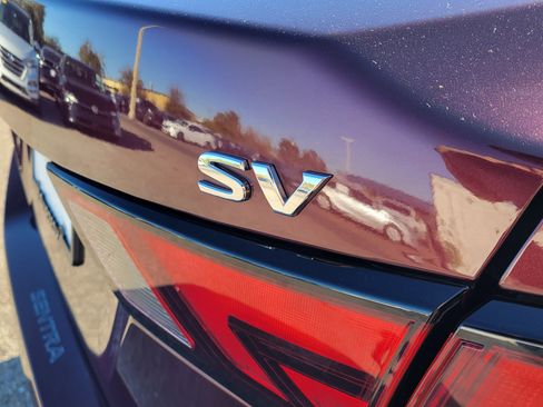 Certified 2022 Nissan Sentra SV w/ SV Premium Package image 9