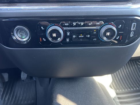 Used 2024 Chevrolet Silverado 1500 LT image 20