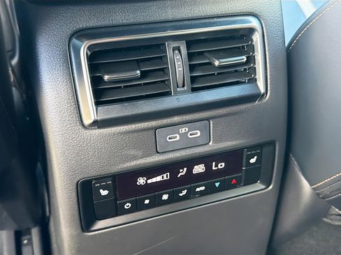 Certified 2025 MAZDA CX-70 Plug-In Hybrid w/ Premium Plus image 21