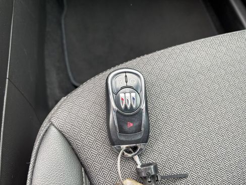 Used 2025 Buick Encore GX Preferred FWD image 21