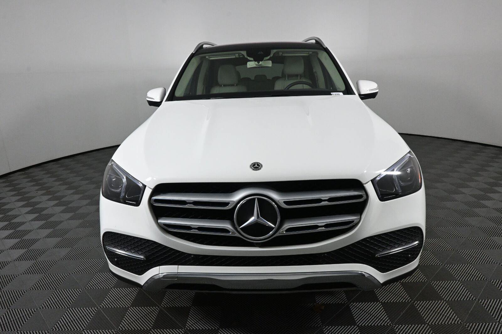 Certified 2020 Mercedes-Benz GLE 350 4MATIC image 31