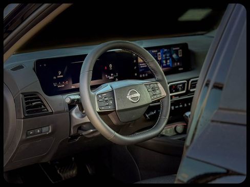 New 2026 Nissan Sentra SV w/ SV Convenience Package FWD image 21