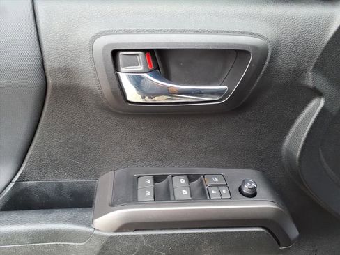 Used 2021 Toyota Tacoma TRD Off-Road w/ TRD Premium Off Road Package image 13