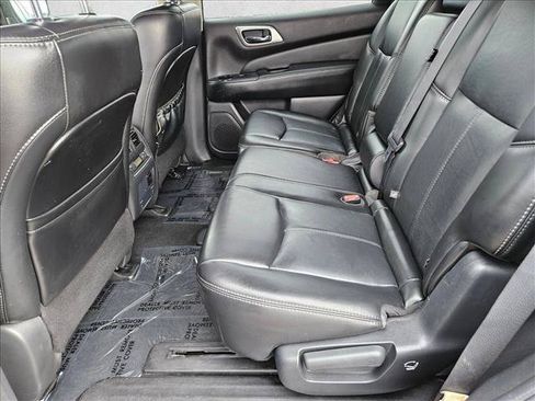 Used 2017 Nissan Pathfinder SL FWD image 24