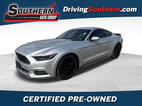 Used 2017 Ford Mustang Coupe image 1