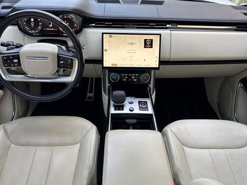 Used 2023 Land Rover Range Rover Autobiography AWD/4WD image 12