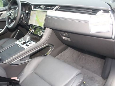 New 2026 Jaguar F-PACE R-Dynamic S image 24