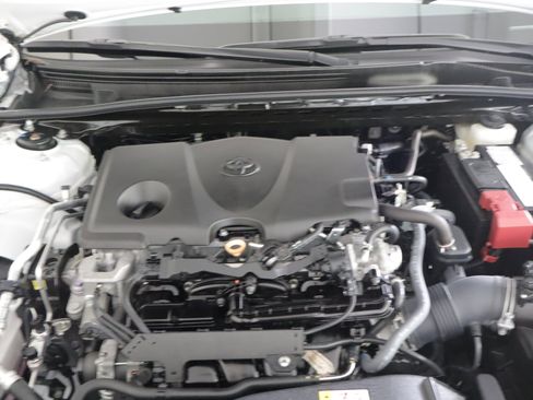 Used 2024 Toyota Camry SE w/ Cold Weather Package FWD image 27
