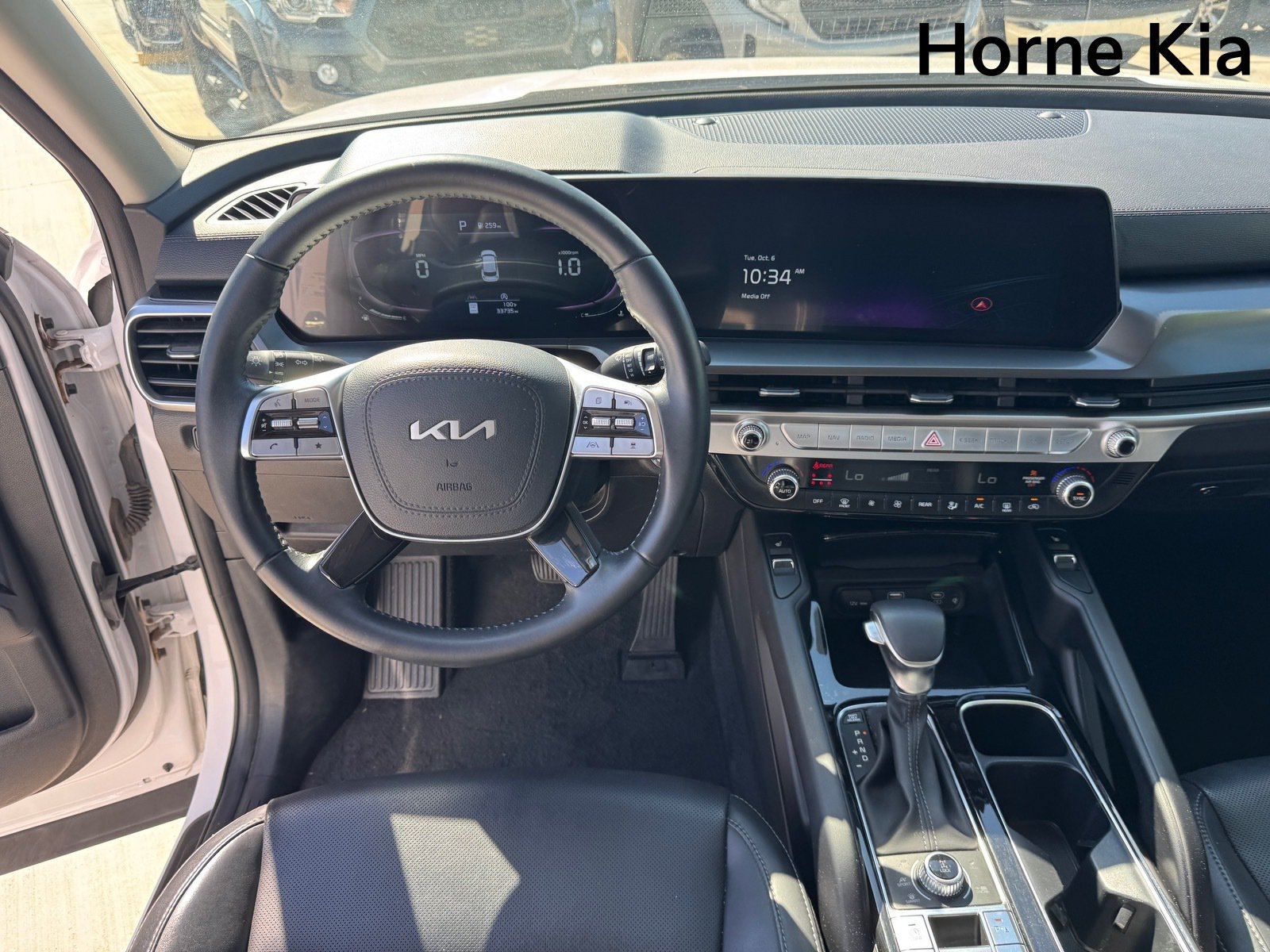 Certified 2024 Kia Telluride S w/ S Sunroof Package AWD/4WD image 15