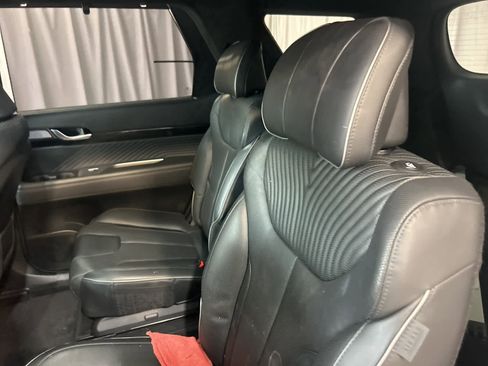 Used 2023 Hyundai Palisade Calligraphy image 20