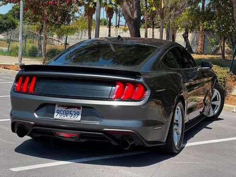 Used 2020 Ford Mustang Coupe RWD image 15