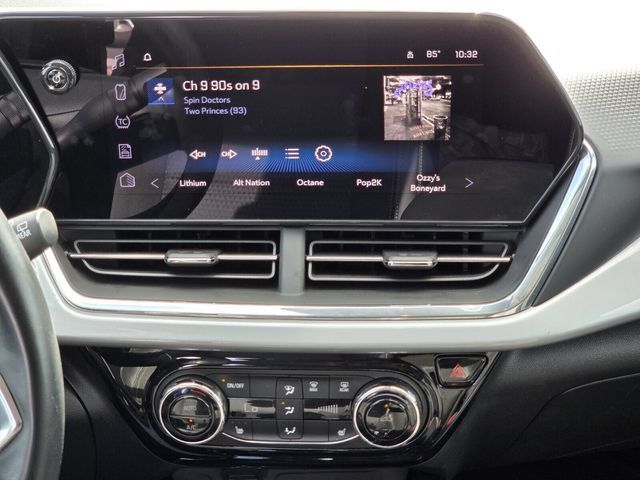 Certified 2024 Chevrolet Trax LT w/ Driver Confidence Package FWD image 12