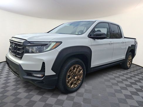 Used 2021 Honda Ridgeline Black Edition image 3