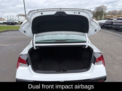 Used 2025 Hyundai Elantra SEL w/ Cargo Package image 25
