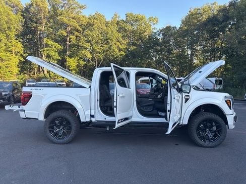 New 2025 Ford F150 Lariat w/ Equipment Group 502A High image 29