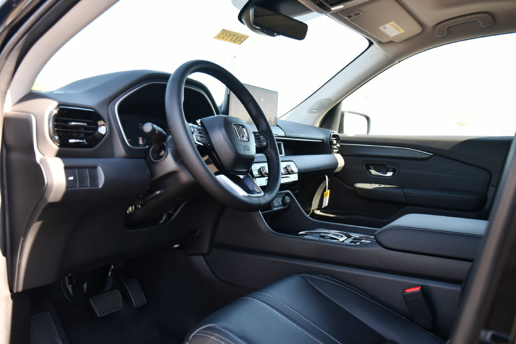 New 2026 Honda Pilot Touring image 14