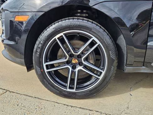 Used 2020 Porsche Macan image 13