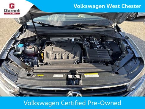 Certified 2023 Volkswagen Tiguan SE R-Line FWD image 23