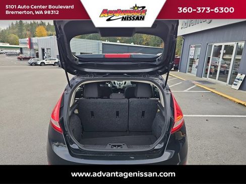 Used 2011 Ford Fiesta SE image 16