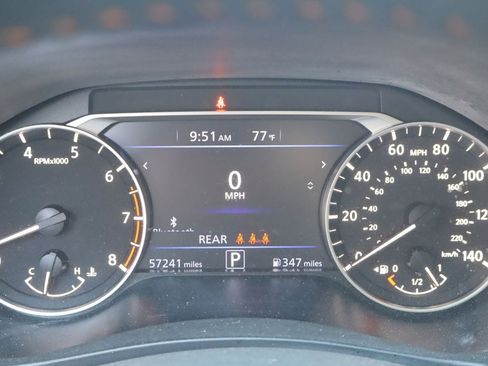 Used 2024 Nissan Altima 2.5 SR FWD image 9