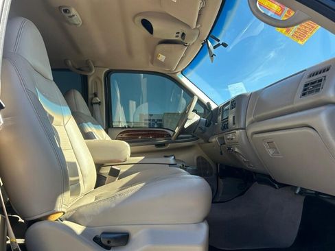 Used 2001 Ford F250 Lariat image 12