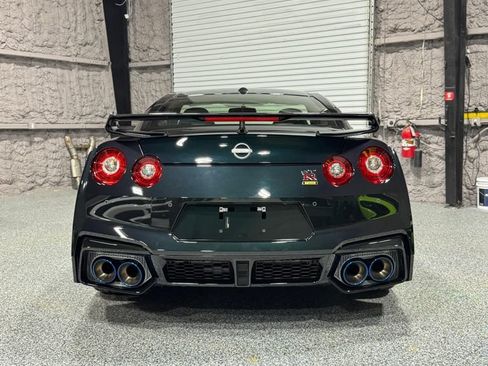 Used 2024 Nissan GT-R w/ Floor Mat Package AWD/4WD image 8