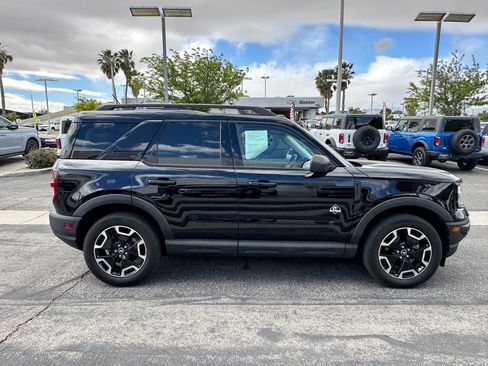 Used 2023 Ford Bronco Sport Outer Banks w/ Tech Package AWD/4WD image 9