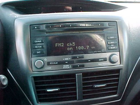 Used 2011 Subaru Impreza 2.5i image 15