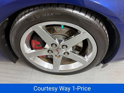 Used 2007 Chevrolet Corvette Coupe w/ Preferred Equipment Group RWD image 13