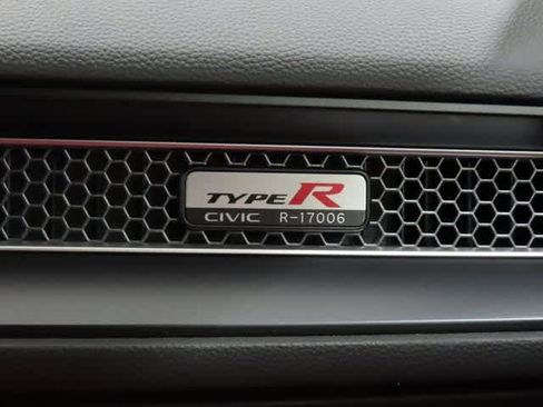 Certified 2024 Honda Civic Type R image 26
