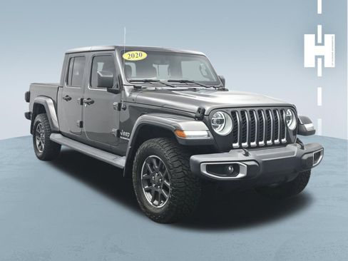 Used 2020 Jeep Gladiator Overland AWD/4WD image 3