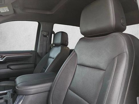 Used 2023 GMC Sierra 1500 SLT AWD/4WD image 22
