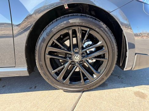 Used 2025 Toyota Camry SE w/ Convenience Package image 34