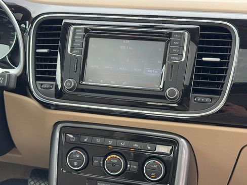 Used 2017 Volkswagen Beetle 1.8T image 14