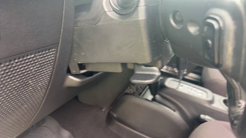 Used 2013 Jeep Wrangler Unlimited Sport AWD/4WD image 17