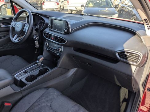 Used 2019 Hyundai Santa Fe SE image 27