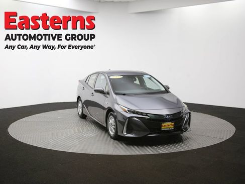 Used 2021 Toyota Prius Prime LE FWD image 49