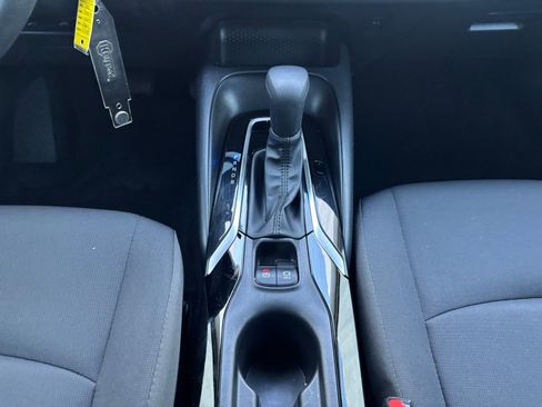 Used 2022 Toyota Corolla LE image 25