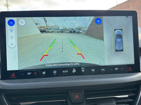 Certified 2025 Ford Escape Platinum w/ Premium Technology Package image 42