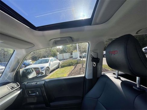 Used 2022 Toyota 4Runner TRD Off-Road Premium image 13