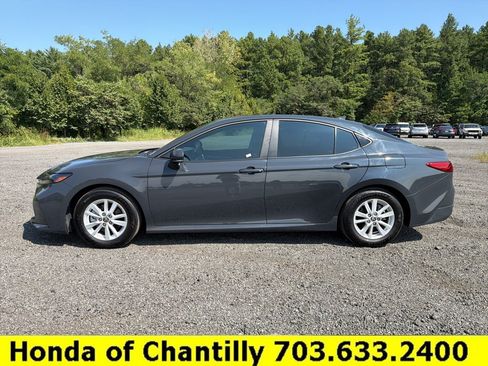 Used 2025 Toyota Camry LE w/ Convenience Package FWD image 4