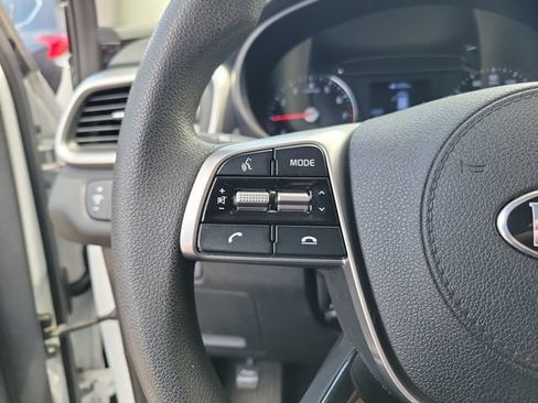 Used 2020 Kia Sorento L FWD image 23