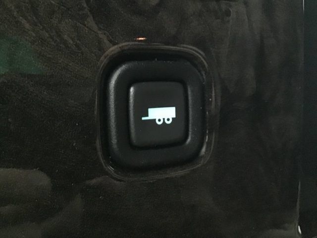 Used 2023 Chevrolet Express 2500 RWD image 32