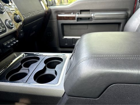 Used 2016 Ford F250 Platinum image 9