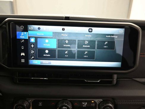 Used 2024 Jeep Wrangler Unlimited Rubicon image 15